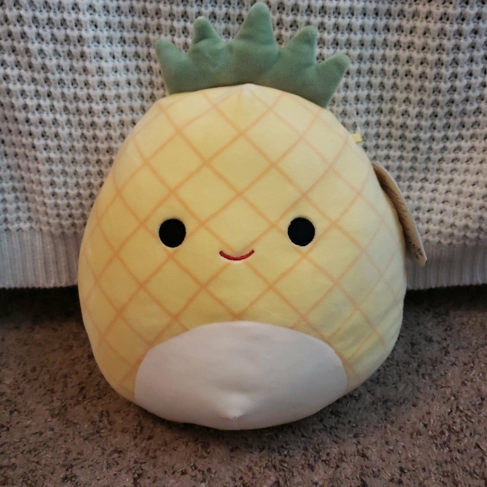 Squishmallows Maui pineapple